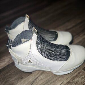 Mens air Jordan's size 7